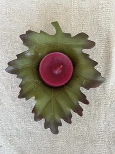 PartyLite Whispering Leaves Green Ceramic Leaf Tea Light Votive Candle Holder - Picture 1 of 4