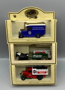 Vintage Chevron Die-Cast Metal Replica Vehicles set of 3 Made in England - Picture 1 of 11