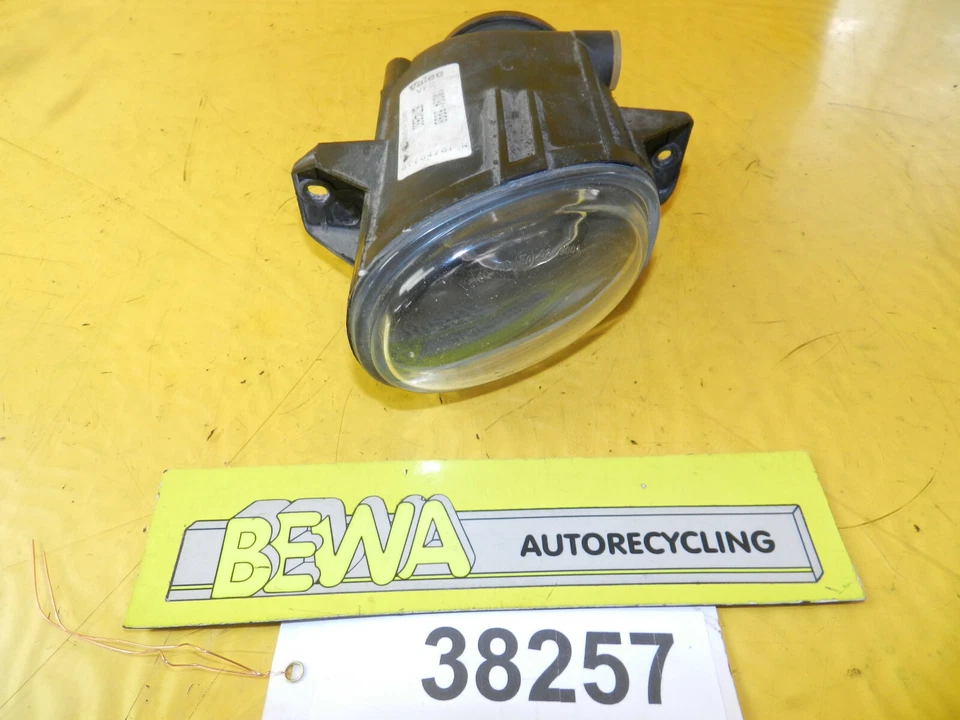 Fendinebbia sinistro Seat Toledo 2 II 1M2 2.3 V5 20V 1M0941699B n.38257 - Immagine 1 di 1