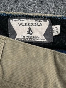 Volcom Shorts Mens 38 Chino Flat Front Khaki Casual Skater w Logo Lightweight - Picture 1 of 9