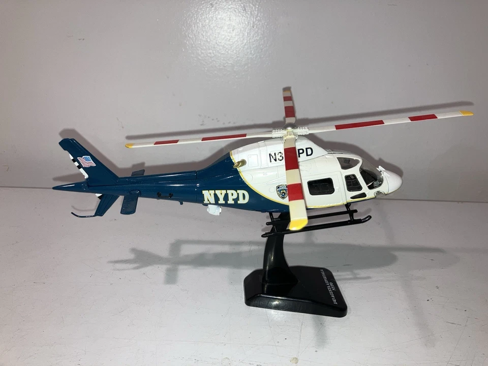 Helicóptero Die-Cast NYPD escala 1/43 Foto 1 de 4
