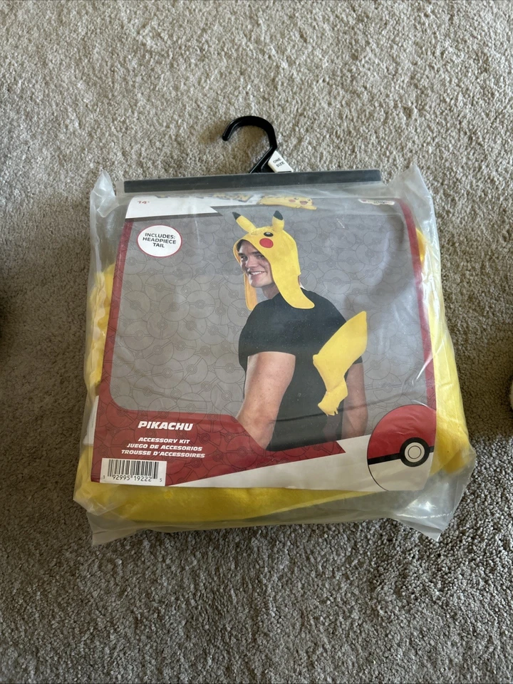 Kit de accesorios de disfraz de Pokémon Pikachu adulto tocado y cola NUEVO cosplay Foto 1 de 2