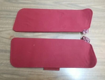 (PAR) 1988-1998 Chevrolet GMC C/K LH y RH Lados Juego de parasoles de tela roja OEM Foto 1 de 4