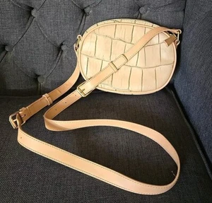 EUC Kate Landry Handbag Crocodile Faux Leather Nude Color Zipper Crossbody Bag - Picture 1 of 8
