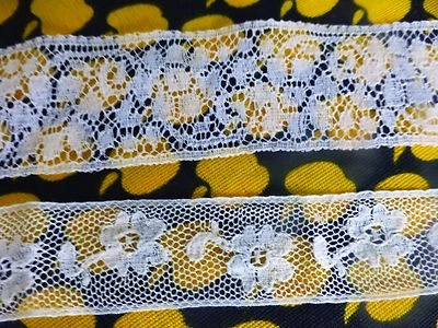 xixè=ancienne fine dentelle blanche  2m,30 en tout  pour  vétements anciens  Foto 1 de 2