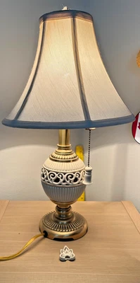 lenox quoizel 19 inches tall lamp - Image 1 of 4