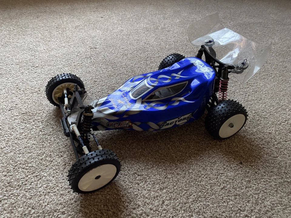 X Factory X6 2wd Vintage RC Radio Controlled Buggy - Plus Manual - Image 1 of 4