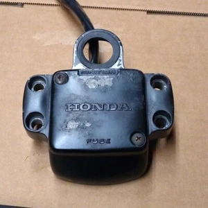 Honda CX 500 Deluxe CX500 Fuse Box Panel with Cover 1979 - Picture 1 of 5