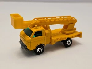 Camión con canastilla vintage años 70 Tomica, Nissan Caball, amarillo, S=1/68 No.87.88, Japón - Imagen 1 de 8