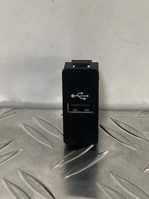 Media-Buchse USB Buchse USB Stecker MINI Mini Clubman R55 9 230 248 - Immagine 1 di 4