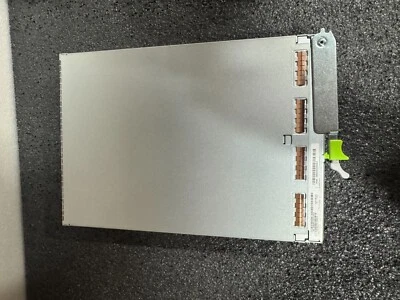 Controlador de E/S Oracle 8208432 12GBPS SAS para bandeja de almacenamiento DE3-24C Foto 1 de 4