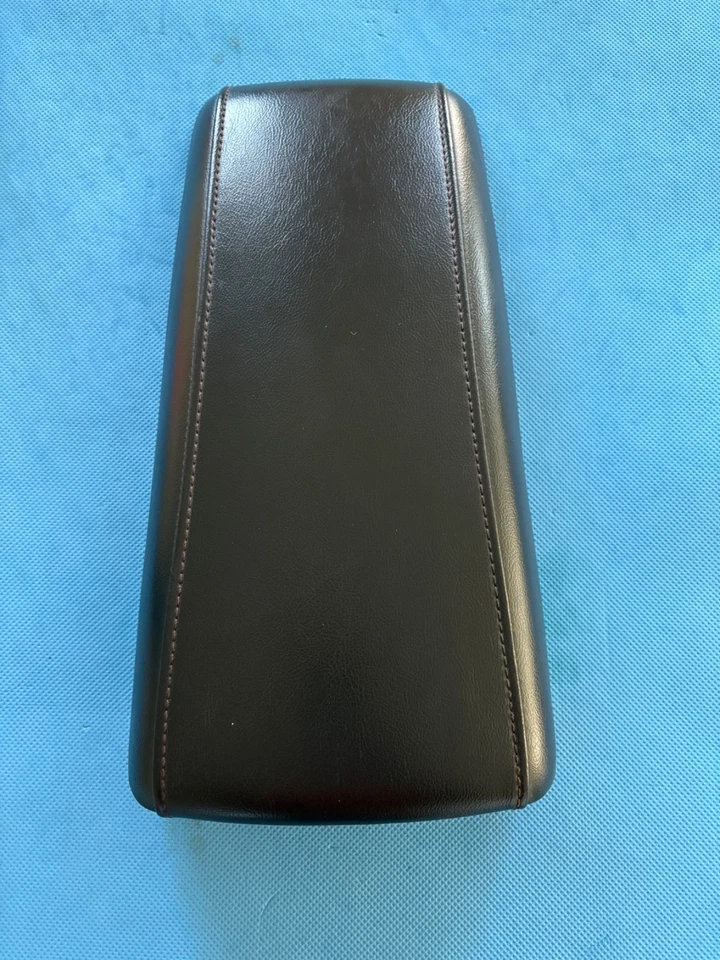 2011-2014 Ford Edge Center Console Armrest Lid Black Leather w/ Brown Stitching  Foto 1 de 3