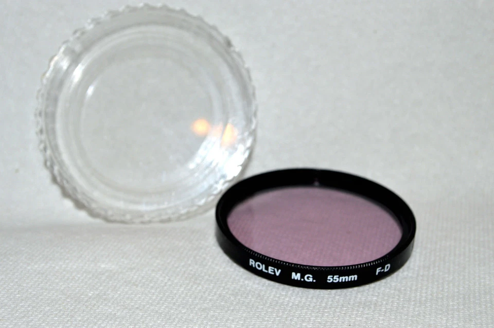 Rolev MG 55 mm F-D Screw-In Filter with Case  (N-131) - Image 1 of 1