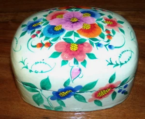 BOITE ARTISANALE  COFFRET PAPIER MACHE PEINT A LA MAIN decor de fleurs *** - Imagen 1 de 2
