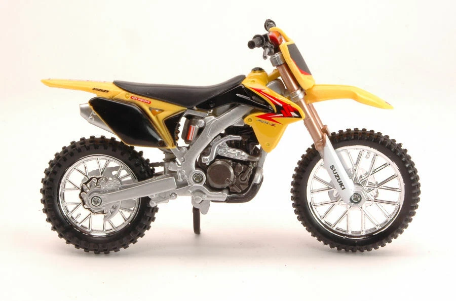 Suzuki RM-Z450 2010 Motocross 1:18 Model 51048 BBURAGO - Immagine 1 di 1