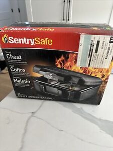 SENTRY SAFE FIRE RESISTANT PROTECTION LOCK AND KEY SECURITY CHEST