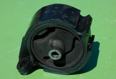 MONTAJE MOTOR DELANTERO DERECHO CHEVY METRO 95-01 30014491 OEM GEO 1.3 MANUAL MOTOR Foto 1 de 4