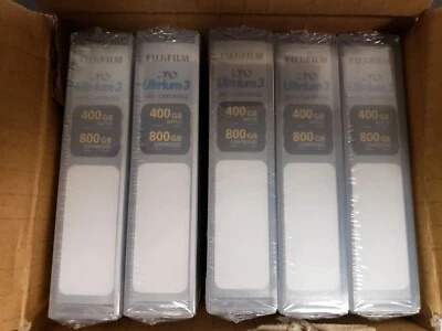 Картридж с данными Fujifilm LTO Ultrium3 400 ГБ родной/800 ГБ CompresQTY: 5 шт. 15539393 - Изображение 1 из 4