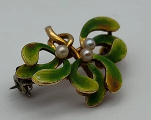 Antique 14K Yellow Gold Mistletoe Pearl Green Enamel Brooch Pin Lapel HB - Picture 1 of 10