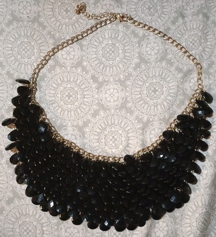 Collar Grueso De Colección Damas Negro Lucita Y Tono Dorado Ajuste 24" Cuello/Chocker  Foto 1 de 4