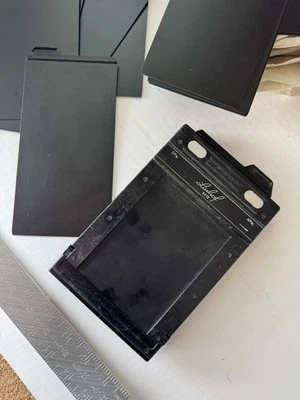 Linhof 4X5 (9X12) Soporte para Lámina Repuesto Deslizamiento Oscuro Nuevo Antiguo Stock ¡Raro! Foto 1 de 4