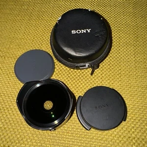 Sony VCL-ECF1 Fisheye Converter for SEL16F2.8 & SEL20F2.8 Lenses - Picture 1 of 10