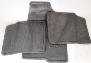 Toyota Prius OEM Floor Mats 2010-2015 New! 3 Mats. No Driver Mat - Picture 1 of 3