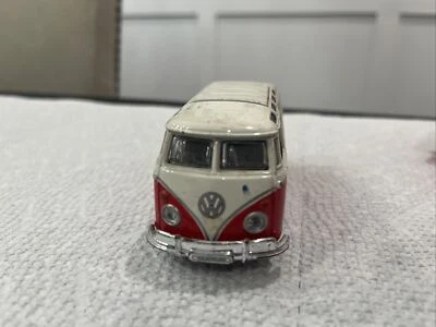 Maisto 1:40 Red Volkswagen Van "Samba" Diecast; Pullback Doesn’t Work - Image 1 of 4