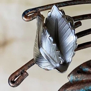 Vintage Giovanni Clip Earrings Leaf Fine Detailed Marked Silver Nature - Imagen 1 de 7