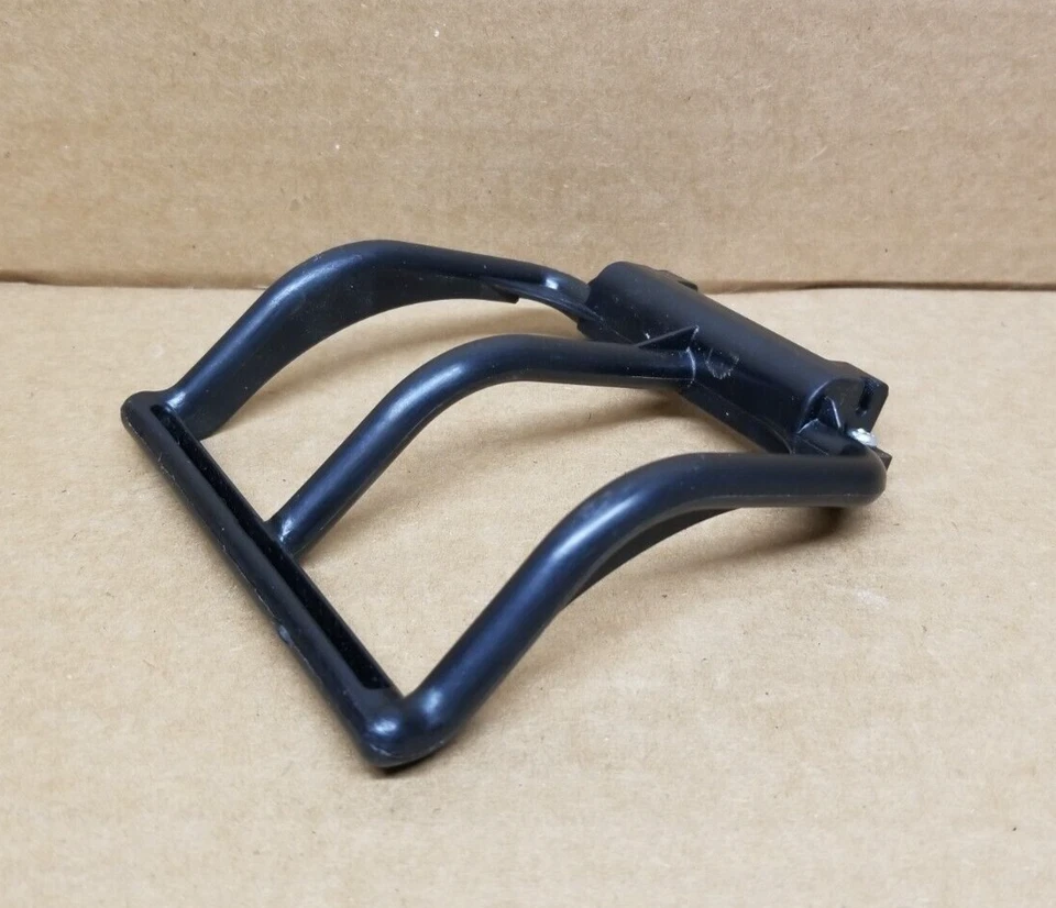 New Bright Land Rover Discovery 1:10 Scale RC Replacement Rear Bumper Only - Image 1 of 4