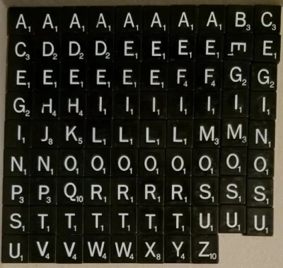 Azulejos de plástico negro de repuesto You Choose Star Trek Scrabble letras blancas  Foto 1 de 4