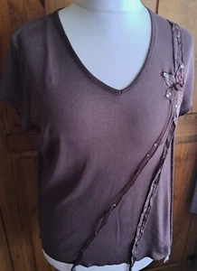 A Brown Cotton Top with Floral Appliques Trim by Mis Moda Size 20 - Picture 1 of 3