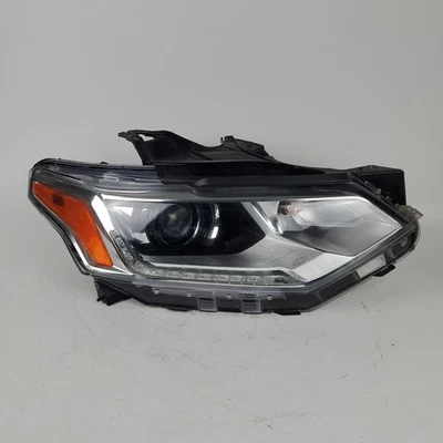 Faro de xenón HID lado derecho Chevrolet Traverse 2018-2021 OEM GM 84887858 Foto 1 de 4