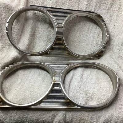 Chevelle Malibu 300 El Camino 1965 faros puertas OEM piezas un par Foto 1 de 4