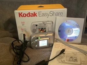 Kodak Easyshare CX7300 3.2 mp digital compact silver camera - Picture 1 of 13