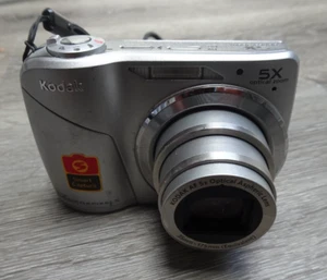 Working KODAK EasyShare C190 12MP silver Digital Camera- Cost £150 - Picture 1 of 9
