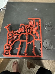 Warhammer 40K Space Marine Primaris Chaplain New on Sprue - Picture 1 of 2