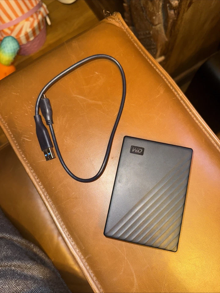 WD 4TB USB 3.0 WD My Passport portable HD  WDBPKJ0040BBK-WESN - OPEN BOX - Image 1 of 1