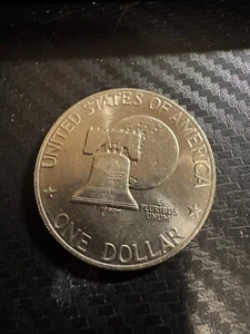 1976 Eisenhower Dollar Bicentennial 1$ Coin KM# 204 Copper-Nickel Clad - Picture 1 of 2