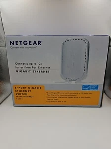 Netgear RP614 100 Mbps 4-Port 10/100 Wired Web Safe Router - Picture 1 of 2