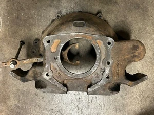 FORD Y BLOCK TRUCK BELL HOUSING TCAL-7505-B 292 312 2J26 Oct 26 1962 WITH FORK - Picture 1 of 9
