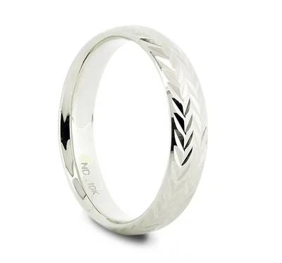 Alianza de boda de oro blanco de 10 quilates para hombre corte diamante ajuste cómodo anillo 4,7 mm de ancho Foto 1 de 4