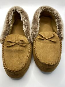 Women’s Brown Isotoner Moccasin Slippers, Size 8-9 NEW Slip On Slippers Warm