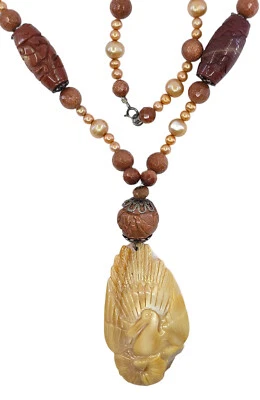 复古雕刻拖把吊坠 + 金石,FW 珍珠和雕刻红色果酱串珠 NIKLACE — 第 1/4 张图片