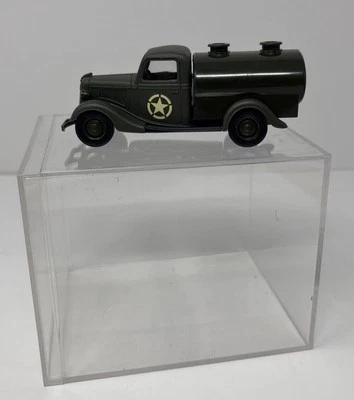 1936 FORD V8 WW2 Model Truck. Solido Made In France W/case - Image 1 of 4