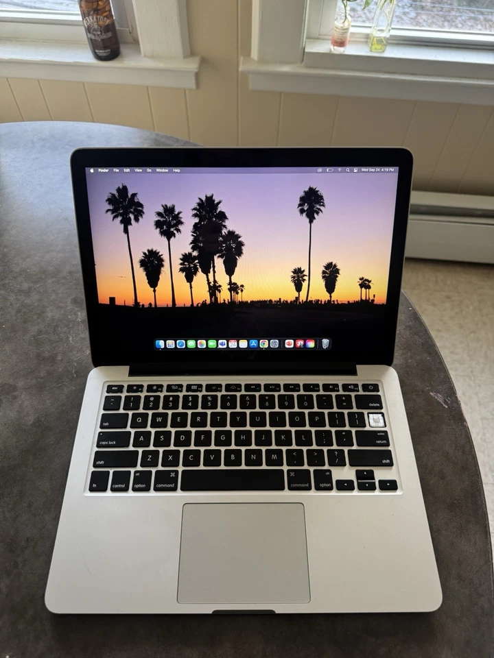 Apple MacBook Pro 13" A1502 2015 2,7 GHz I5 8 GB de RAM para piezas Foto 1 de 4