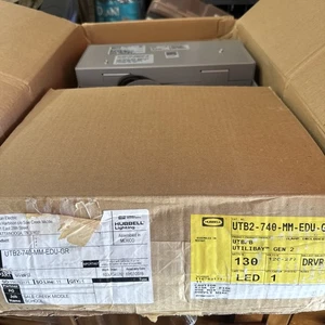 UTB2-740-MH-EDU-GR UTBPB UTILIBAY™ GEN 2 Industrial Light LED - Picture 1 of 6
