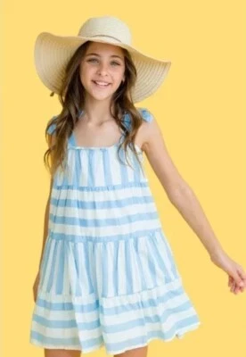 Mini vestido estilo vacaciones playa azul y blanco FabKids para niñas talla mediana (8)  Foto 1 de 4