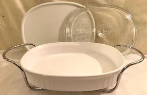 Cazuela Corningware F-6-B con 2 tapas y estante de metal blanco francés - Imagen 1 de 5
