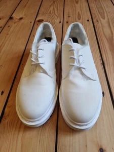 Dr. Martens White Brogues UK7 EU41 VERY RARE - Picture 1 of 9